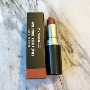 ✨MAC Lipstick - Whirl - Full Size